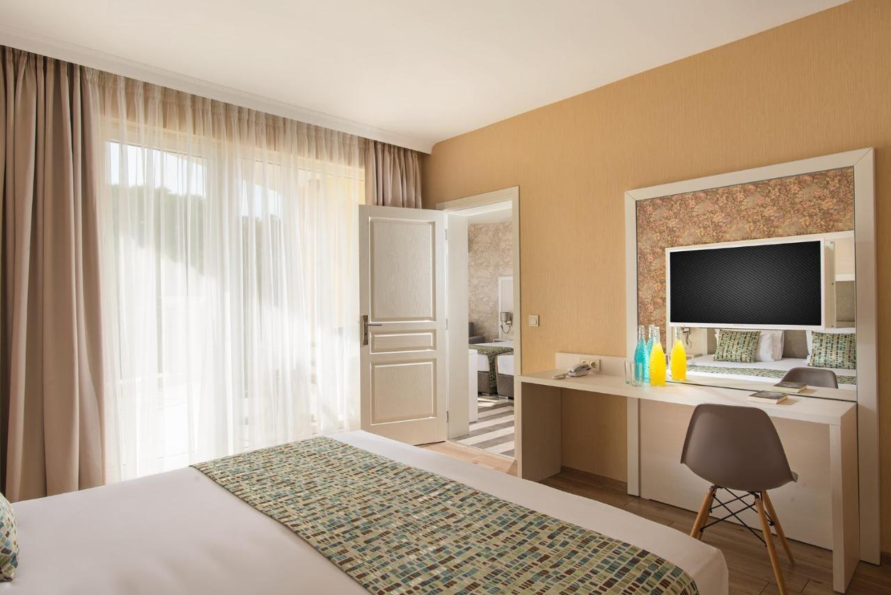 Marina White Sands Beach Hotel Obsor Exterior foto